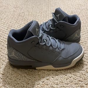 Jordan Flight Grey